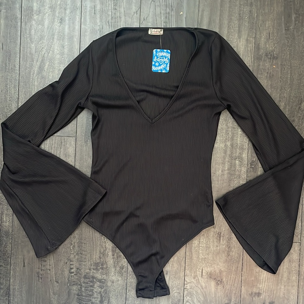 FREE PEOPLE Bell Sleeve Thong Ribbed Bodysuit Small NWT - Picture 3 of 4